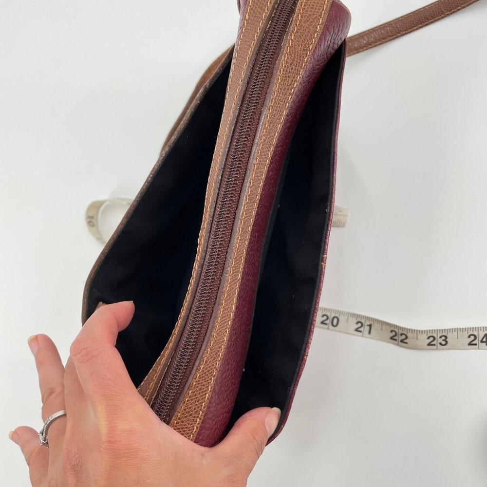 Vintage Liz Claiborne Burgundy Pebbled Leather Crossbody Bag Pockets Zipper - Picture 8 of 10